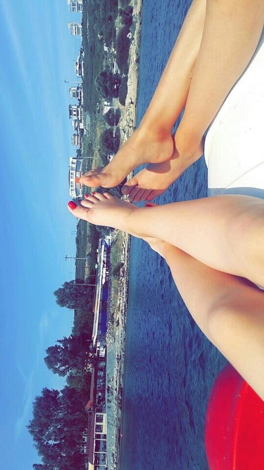 10P sexy turkish women's feet 2