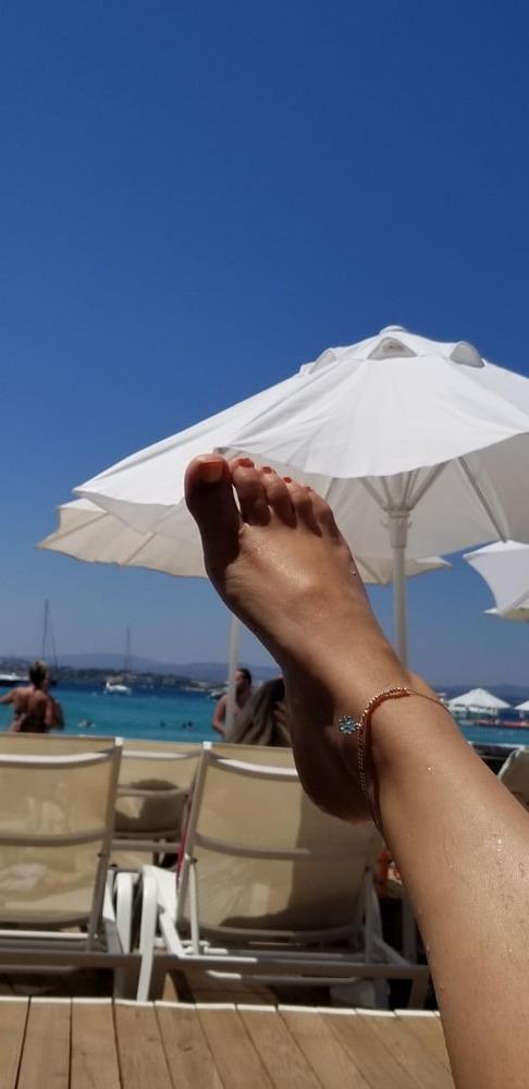 10P sexy turkish women's feet 2