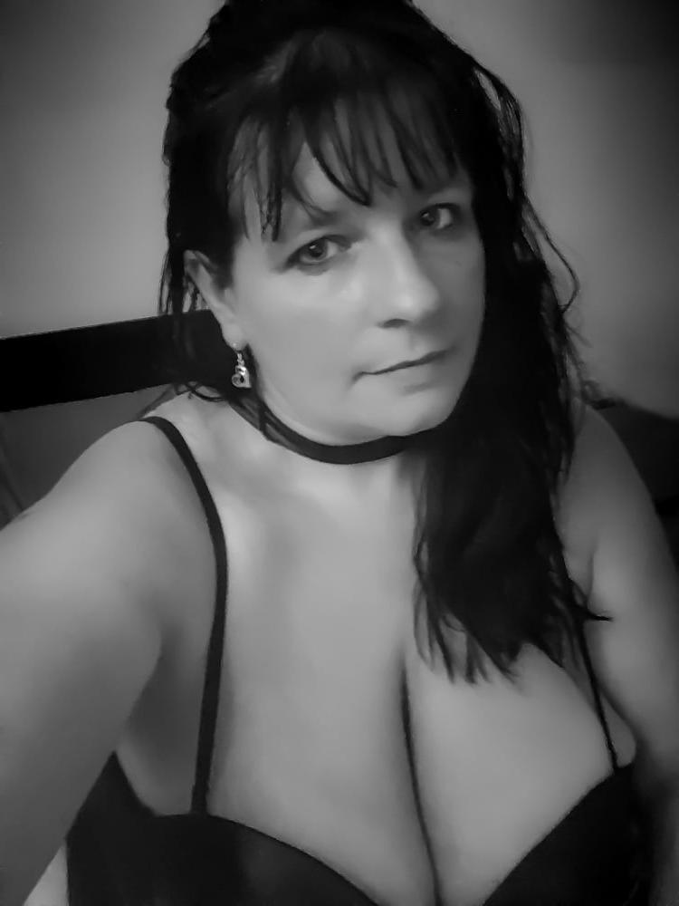 25P Sammy, sexy UK Chunky MILF Slut
