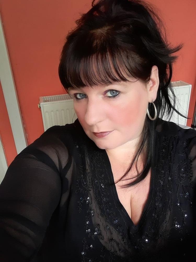 25P Sammy, sexy UK Chunky MILF Slut