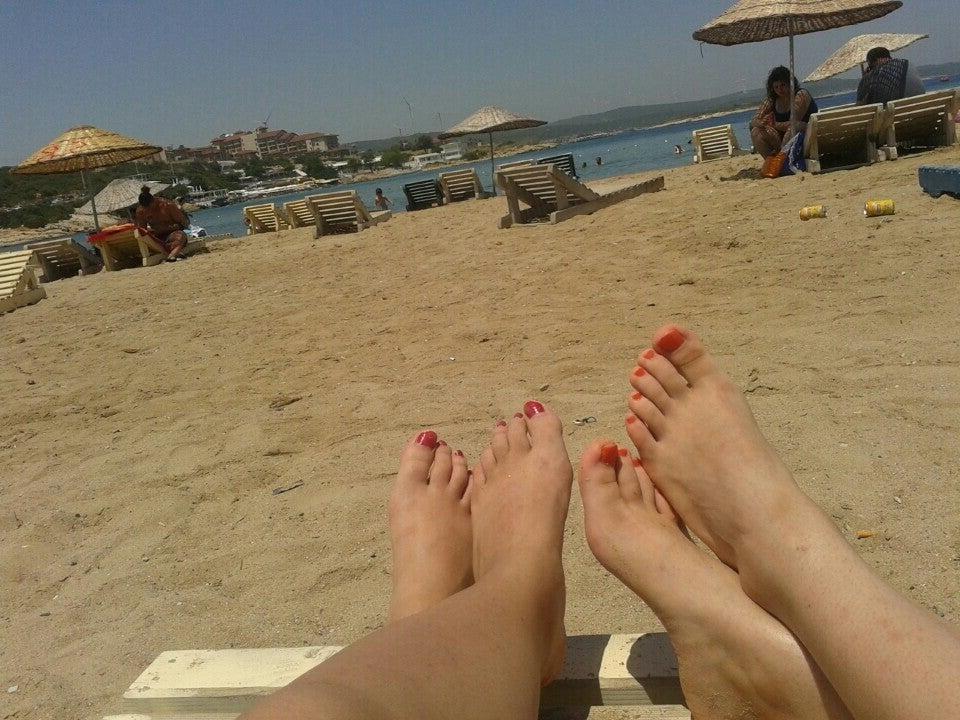 10P sexy turkish women's feet 1