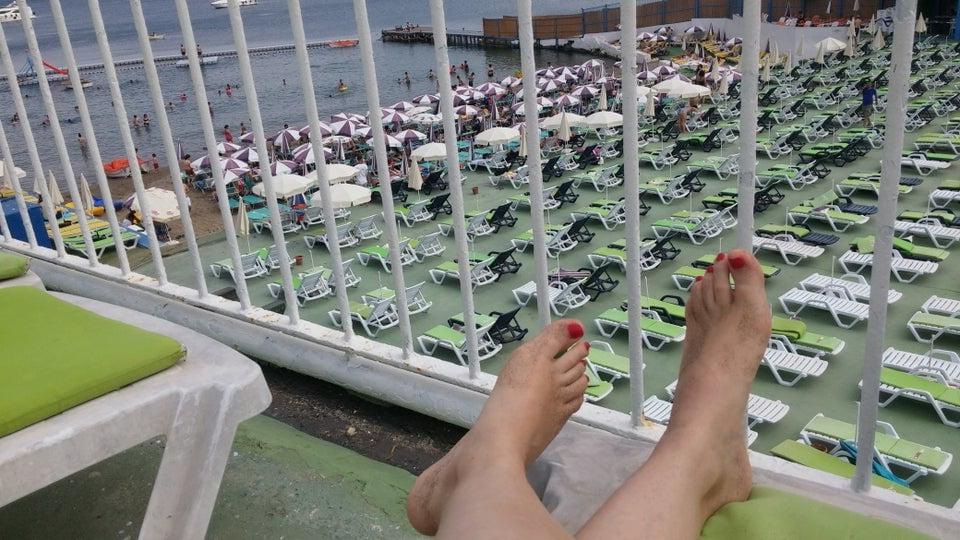 10P sexy turkish women's feet 1