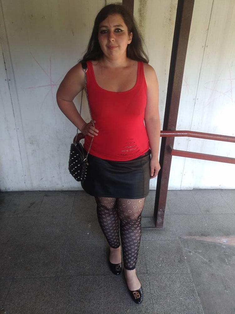 25P Post punk chubby mature