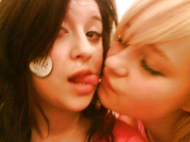 25P Facebook slags