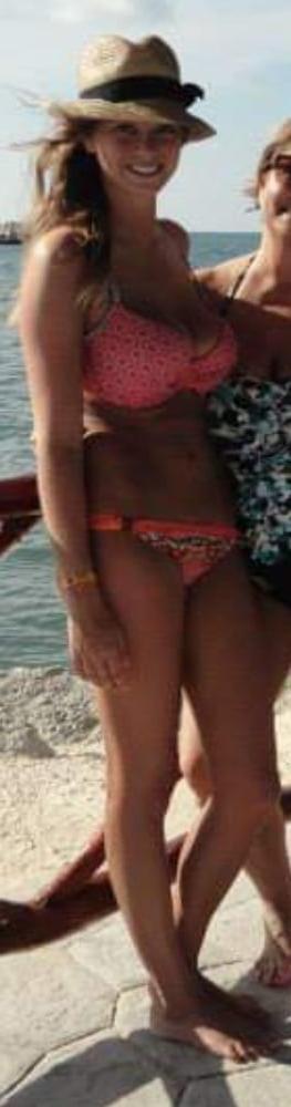 23P My favorite women: Jen - slim brunette with great real tits