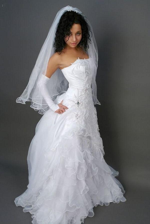 18P Bride Wearing Wedding Dress