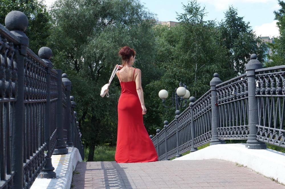 24P on Bride Bridge in Red Suite