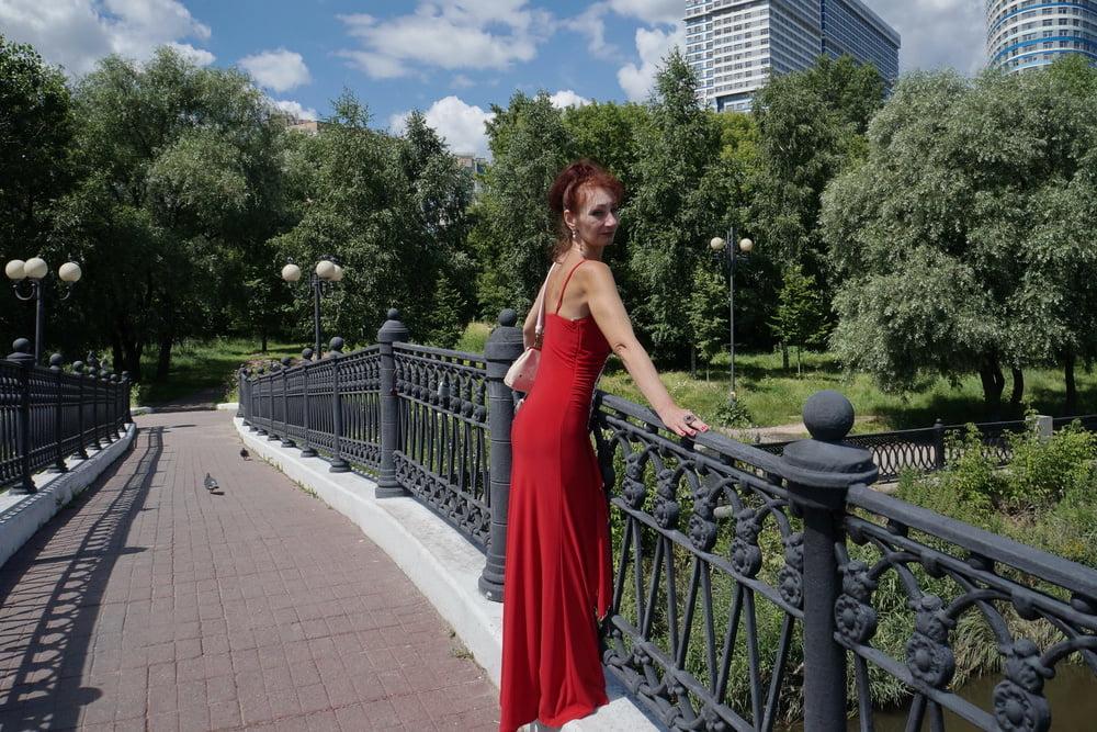 24P on Bride Bridge in Red Suite