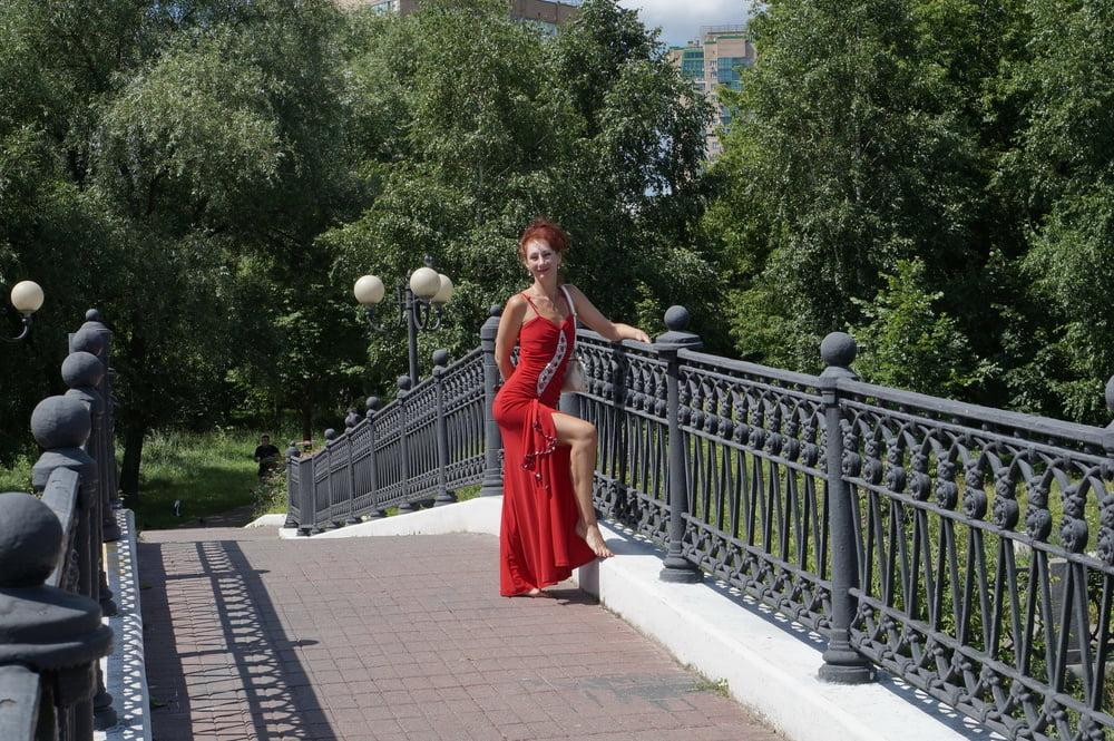 24P on Bride Bridge in Red Suite