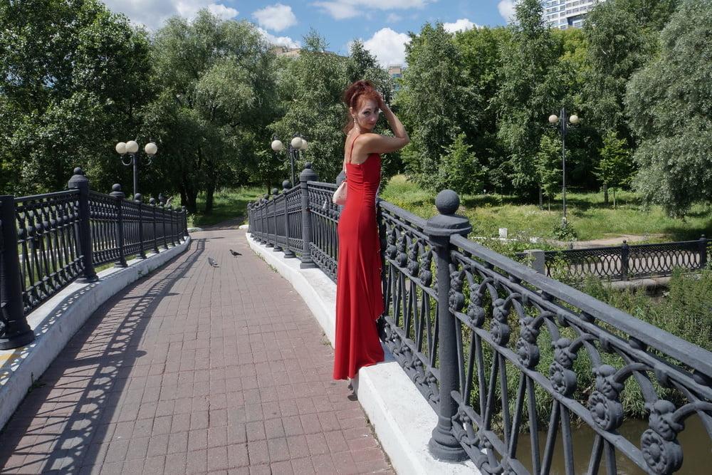 24P on Bride Bridge in Red Suite
