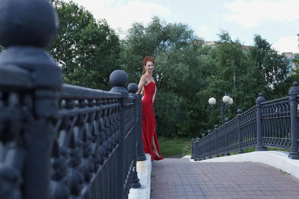 24P on Bride Bridge in Red Suite