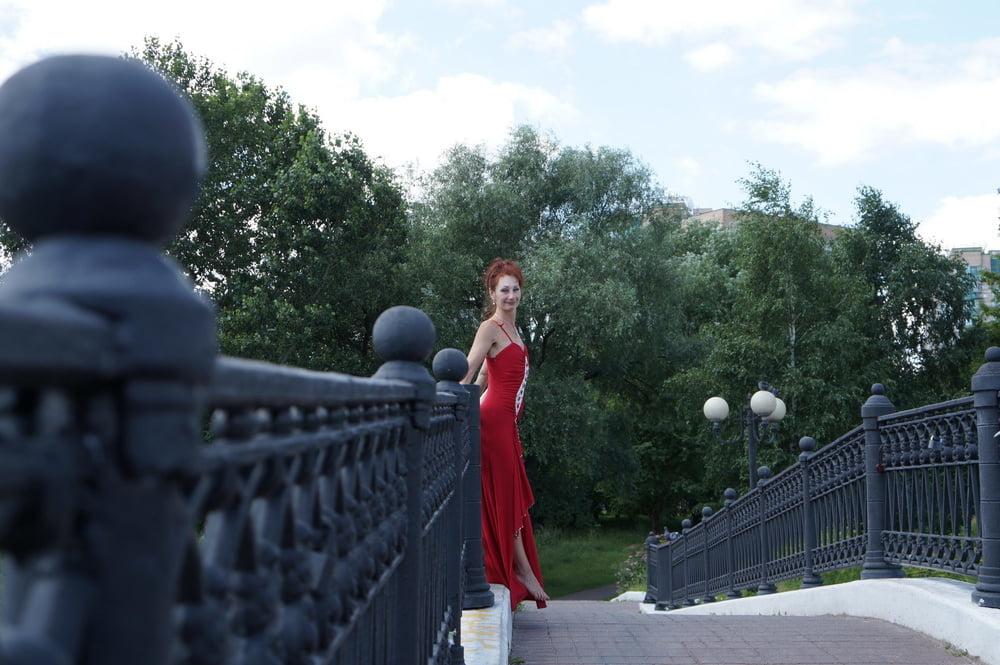 24P on Bride Bridge in Red Suite