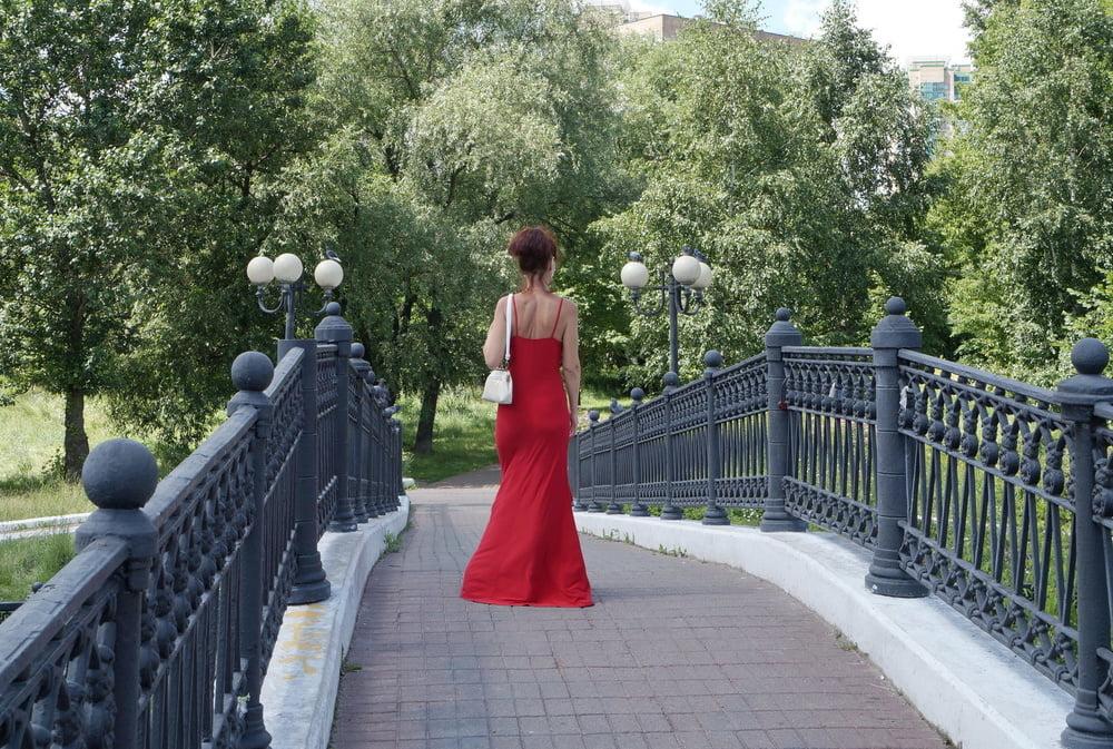 24P on Bride Bridge in Red Suite