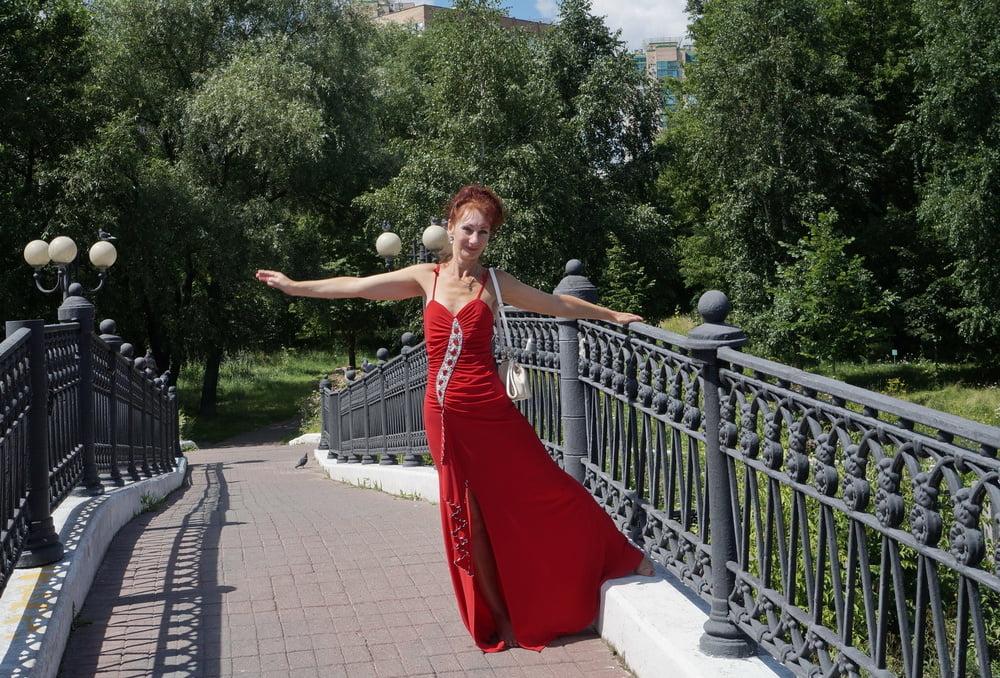 24P on Bride Bridge in Red Suite