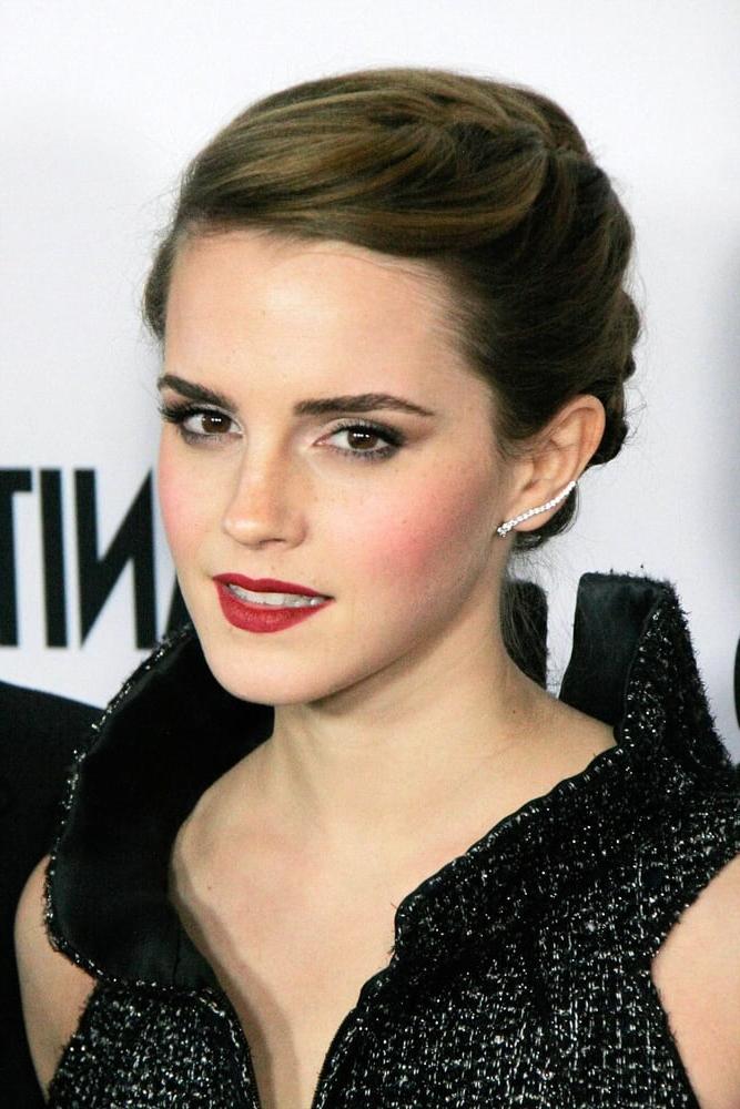 25P Cute and Sexy Emma - 2013