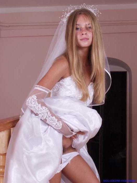 25P Sexy Bride Wearing White Dress