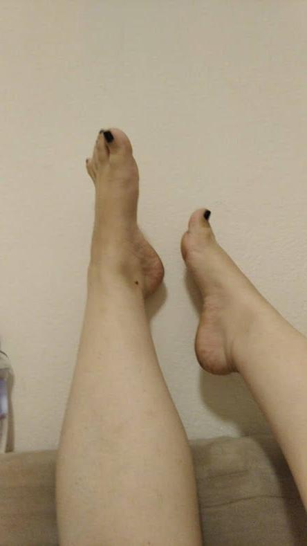 25P Joan's Feet