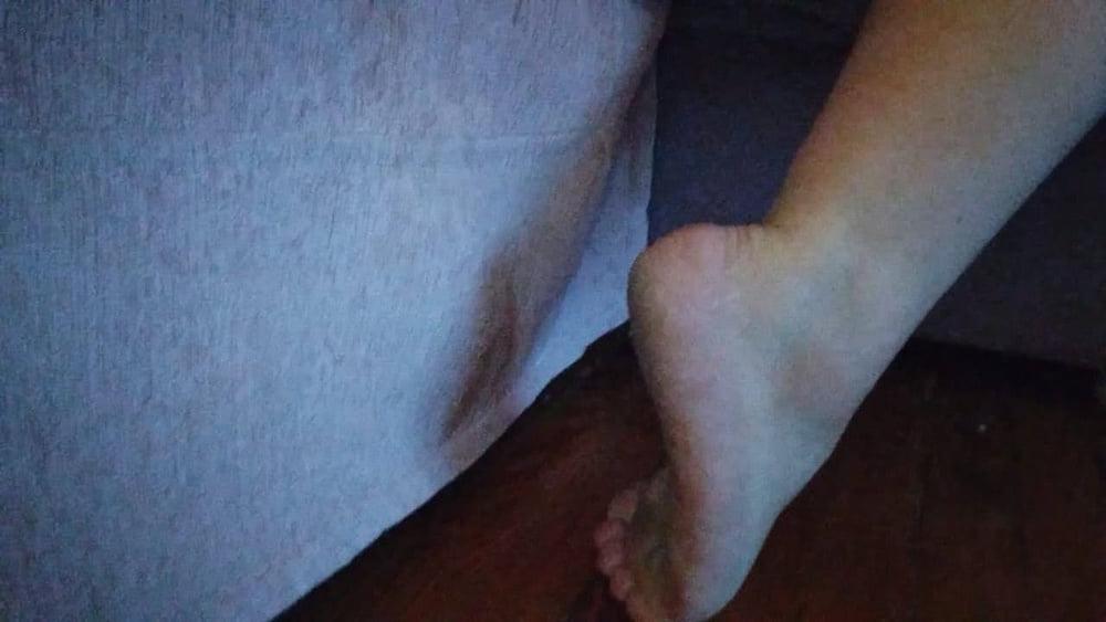 25P Joan's Feet