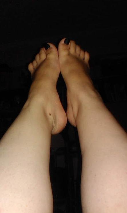 25P Joan's Feet