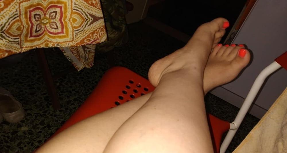 25P Joan's Feet