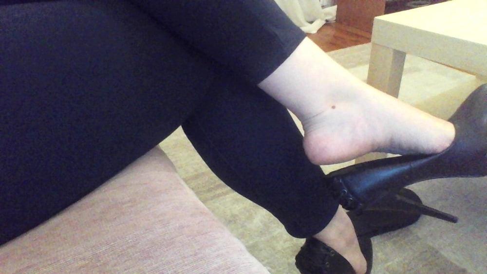 25P Joan's Feet