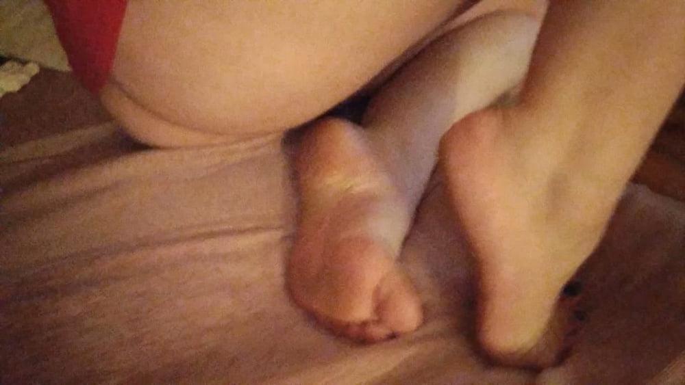 25P Joan's Feet