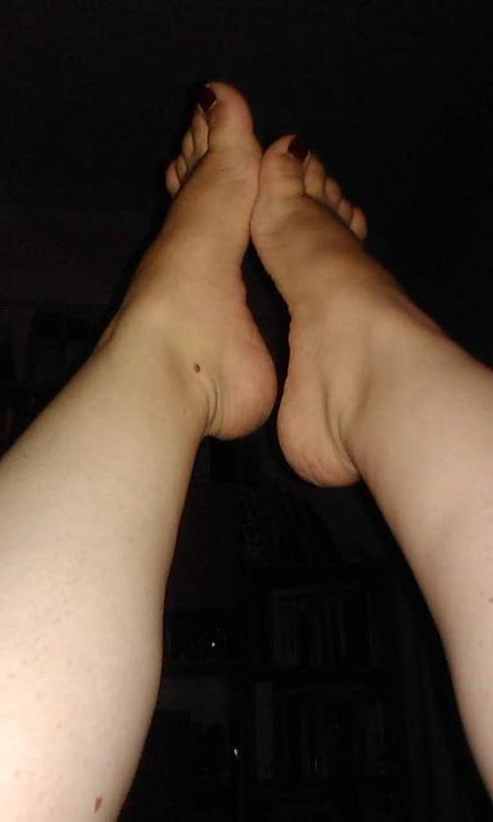 25P Joan's Feet