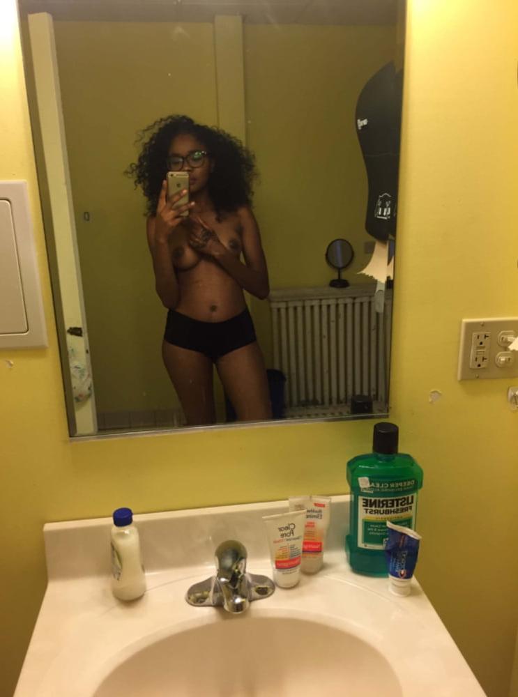 7P Pretty Ass Lil Bust Down Bitch