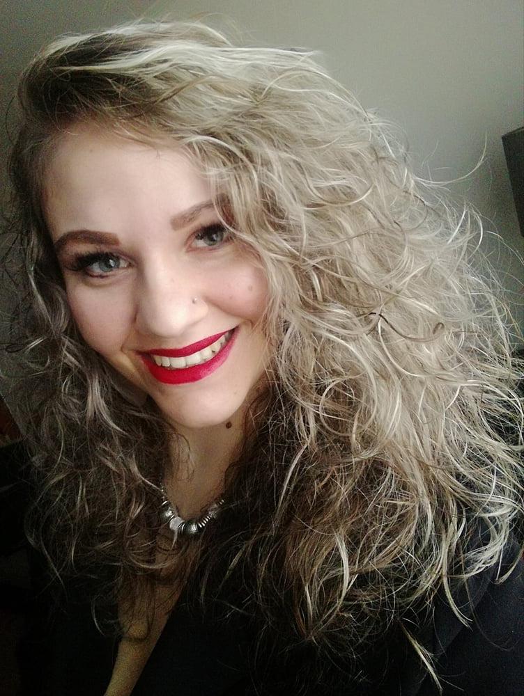 22P Ceske Matky - Czech Mom 2 A NEWLYWED HOOKER