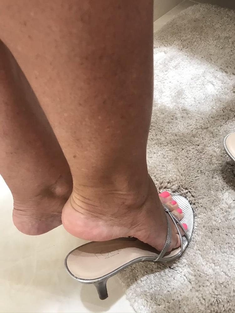 12P Missed her pinky toes