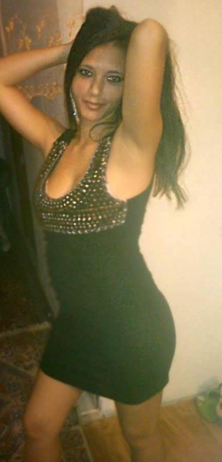 25P Ceske Matky - Czech Mom 3 SEXY YOUNG GYPSY MOM