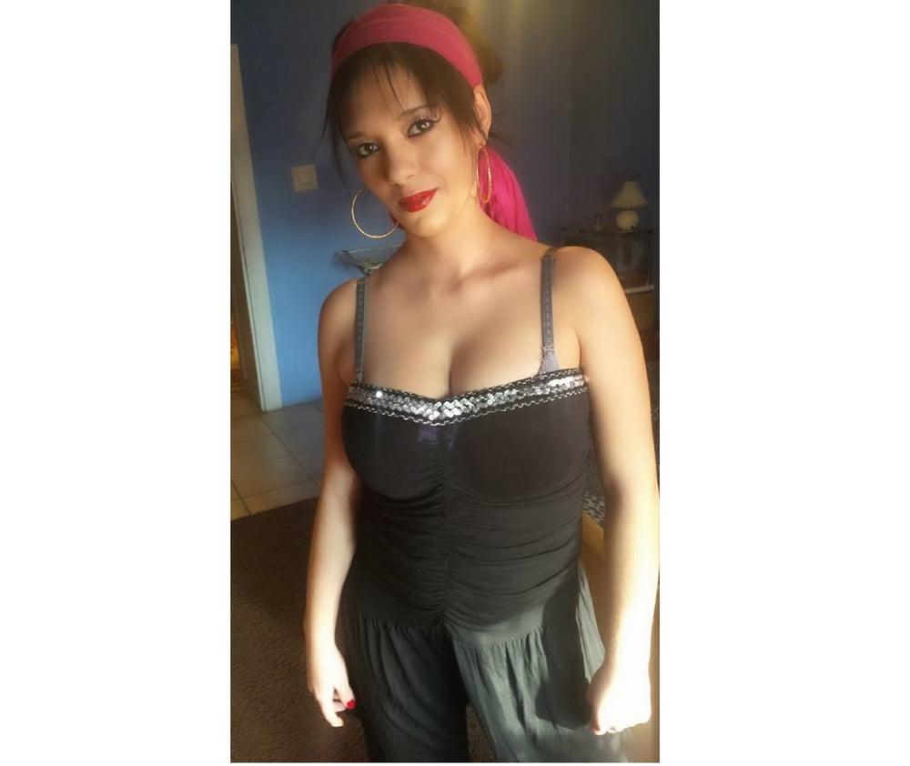 25P Ceske Matky - Czech Mom 3 SEXY YOUNG GYPSY MOM