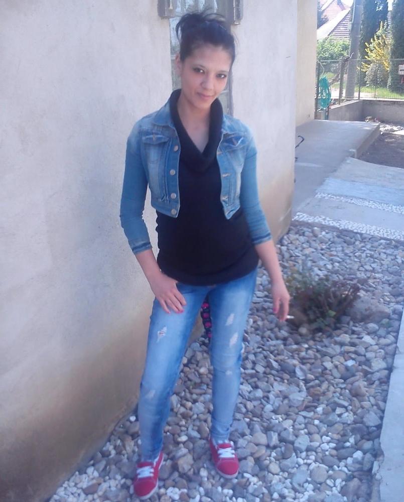 25P Ceske Matky - Czech Mom 3 SEXY YOUNG GYPSY MOM