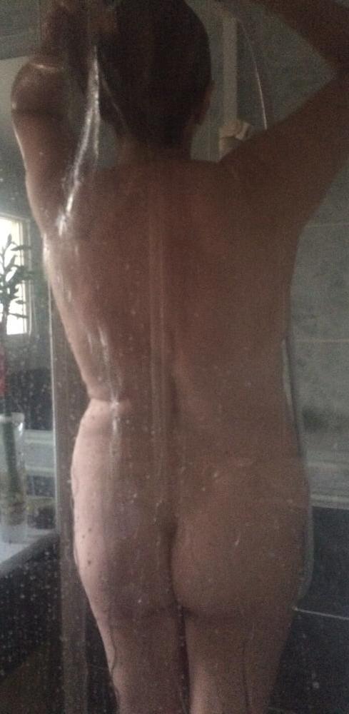 9P FRENCH MATURE CURVY 51 FRENCH BITCH FROM HYERES