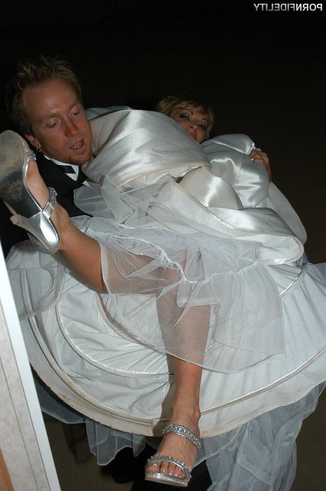 25P Mom Bride Sex