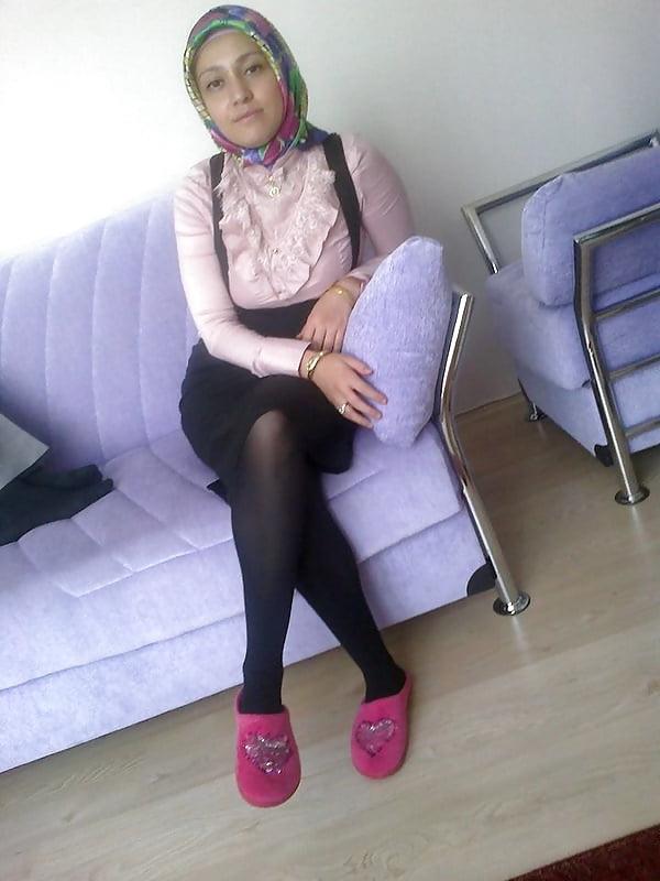 25P Sweet Hijab Feet