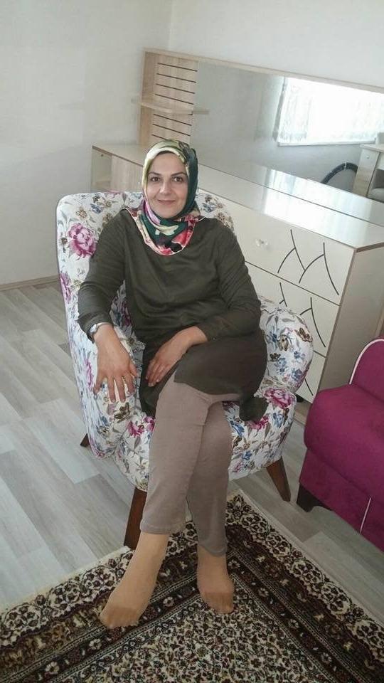 25P Sweet Hijab Feet