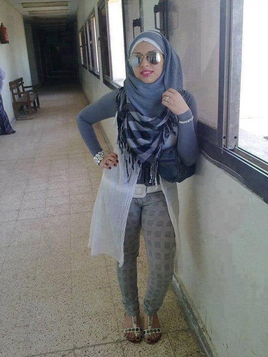 25P Sweet Hijab Feet