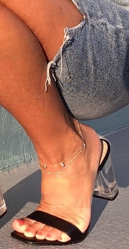 25P FEET