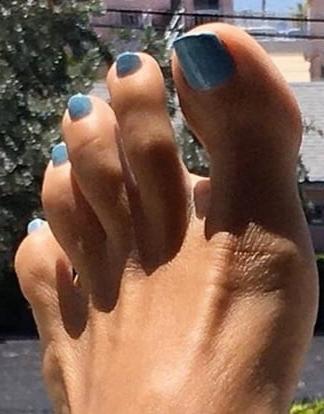25P FEET