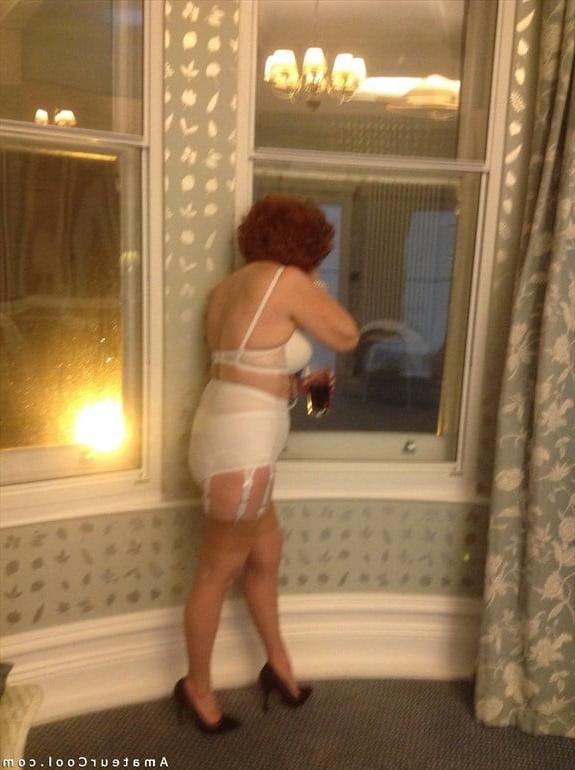 25P British wife