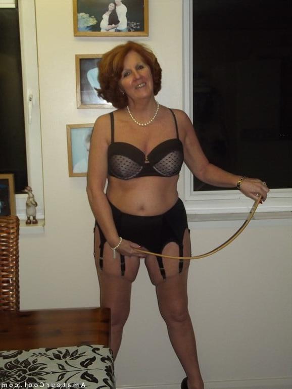 25P British wife