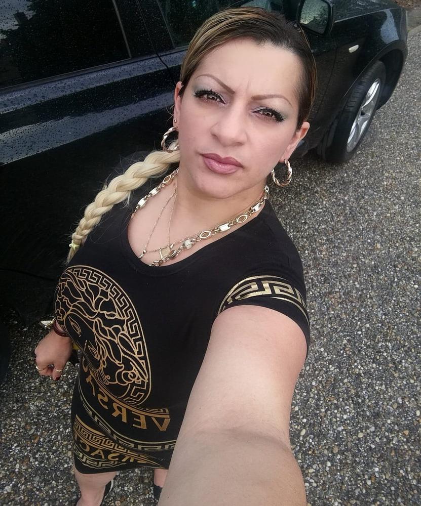 25P Ceske Matky - Czech Mom 1 - HORNY GYPSY MOM WITH FAT TITS