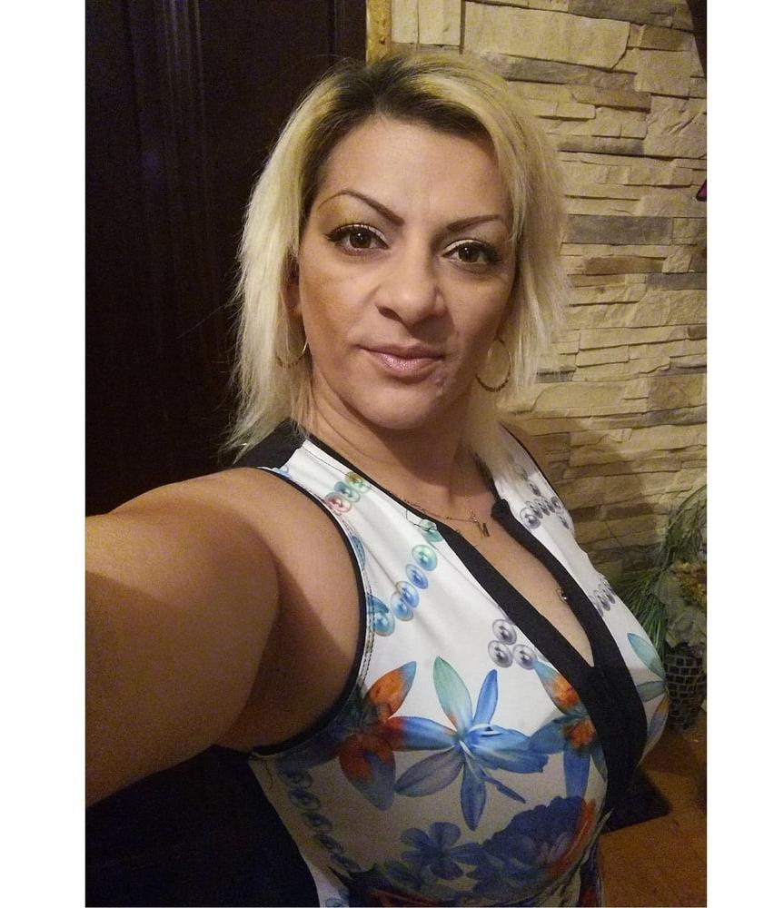 25P Ceske Matky - Czech Mom 1 - HORNY GYPSY MOM WITH FAT TITS