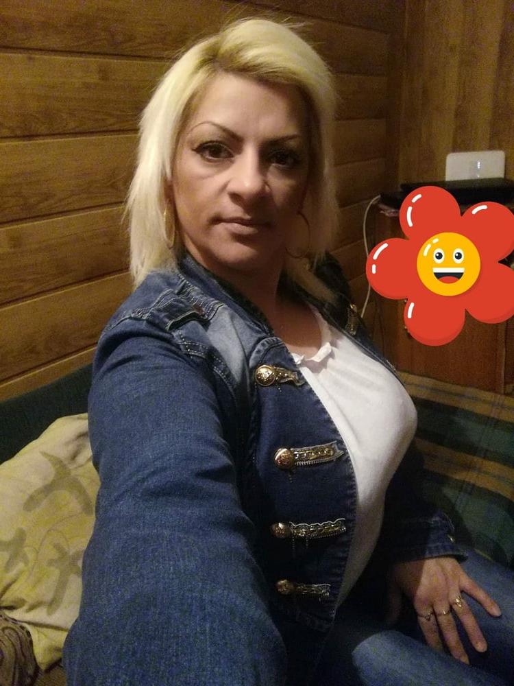 25P Ceske Matky - Czech Mom 1 - HORNY GYPSY MOM WITH FAT TITS