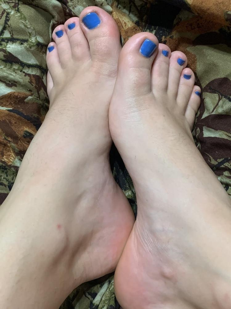 10P New feet pics of my sexy girl