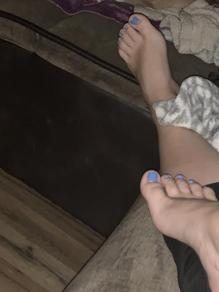 10P New feet pics of my sexy girl