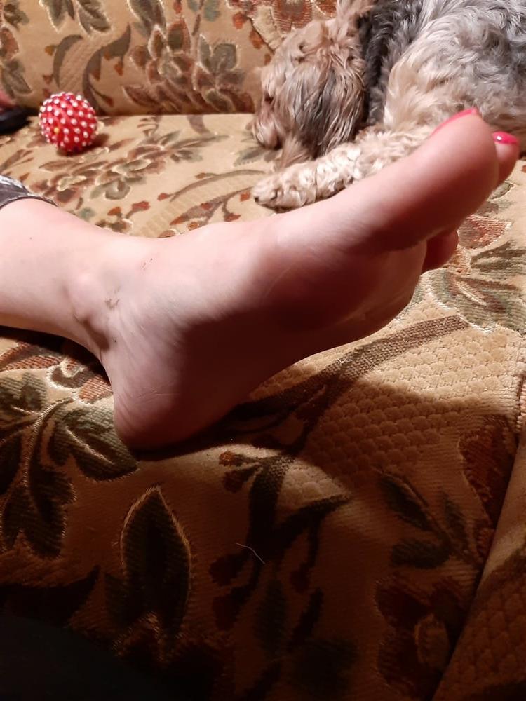 6P Long toes