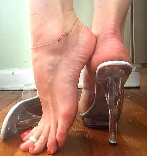 25P Sexy Feet 30