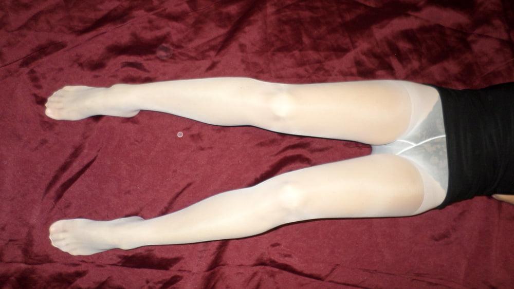 25P My different tights on my feet